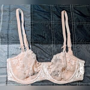 Victoria's Secret Dream Angels Pushup Without the Padding Velvet Lace Bra 34D